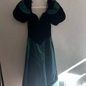 Vintage American Made Black and Green Long Sleeve Dress
